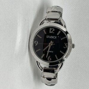 Studio Time‎ Wrist Watch Women's Silver Tone Black Clamper Bracket Style Works